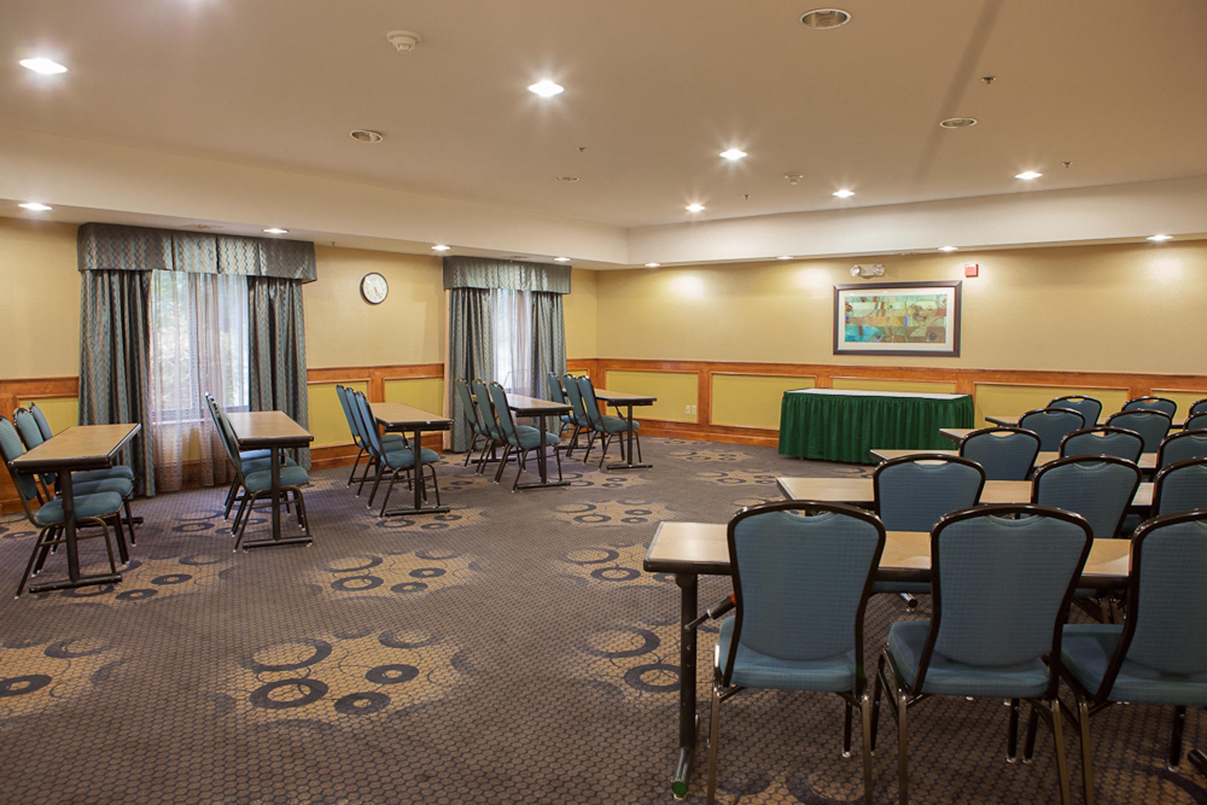 Holiday Inn Express Hotel & Suites Canton By Ihg Dış mekan fotoğraf