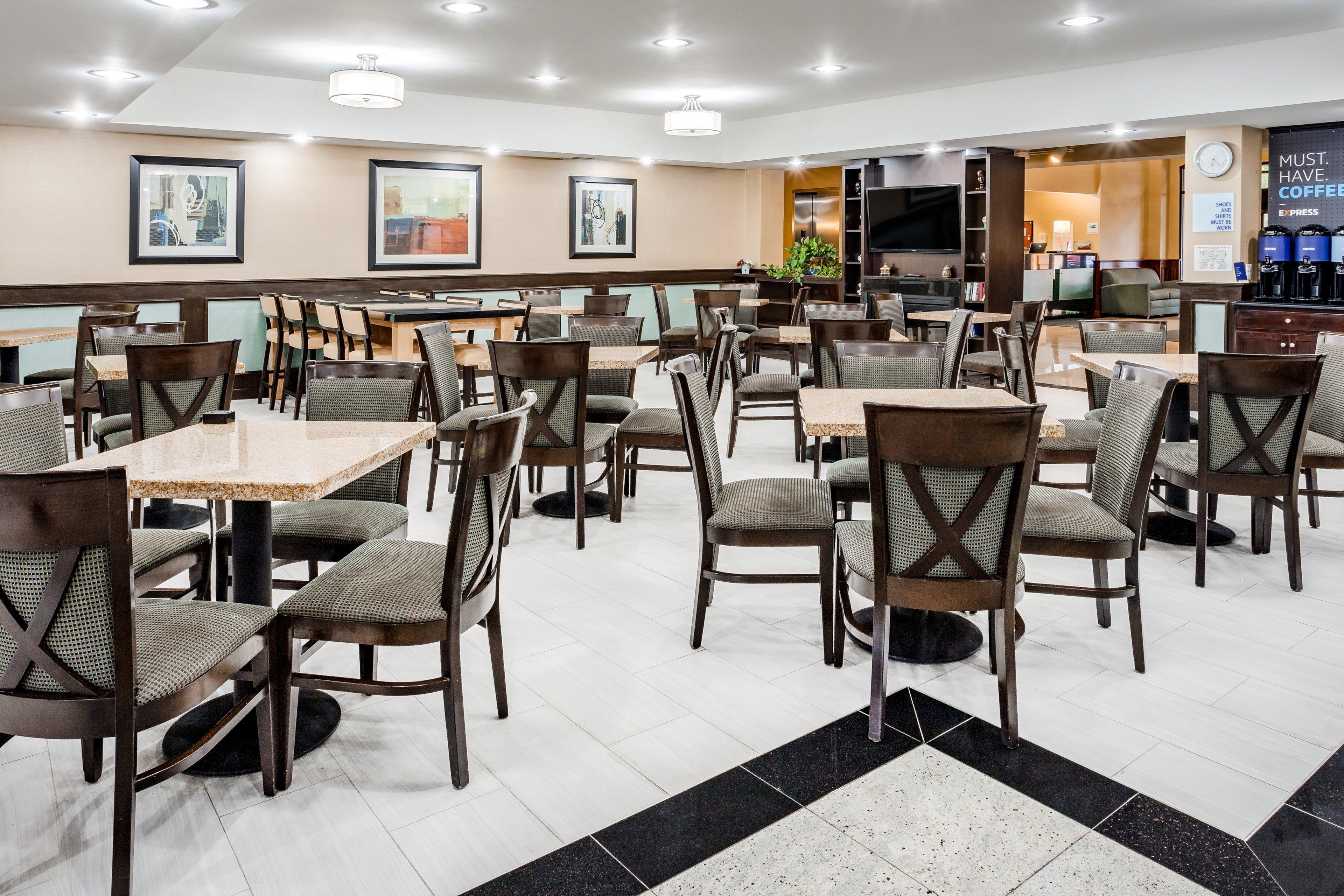 Holiday Inn Express Hotel & Suites Canton By Ihg Dış mekan fotoğraf