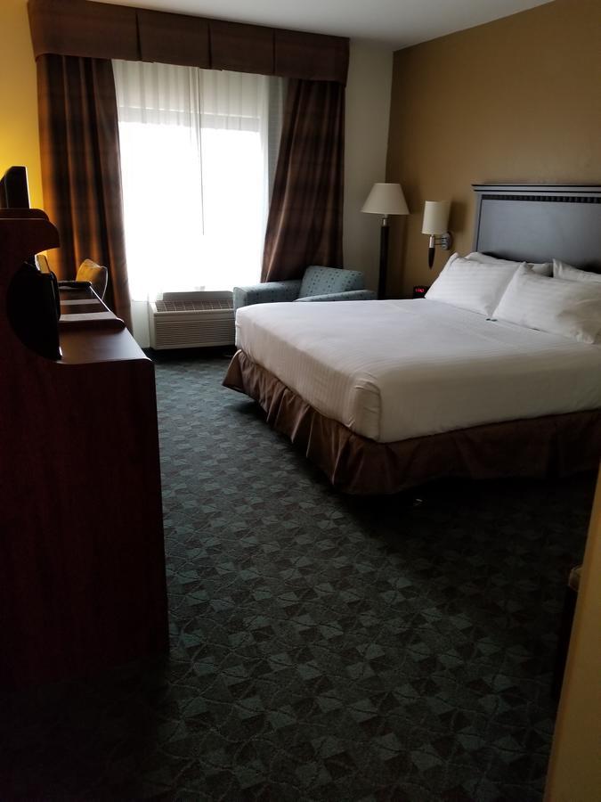 Holiday Inn Express Hotel & Suites Canton By Ihg Dış mekan fotoğraf